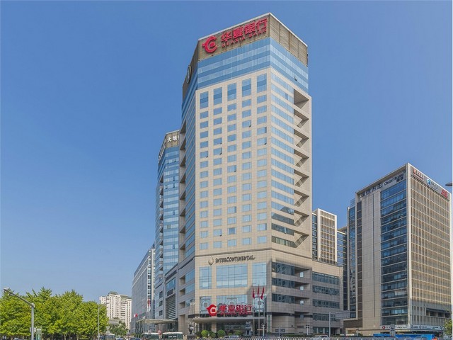 紫外飞秒光纤激光器技术